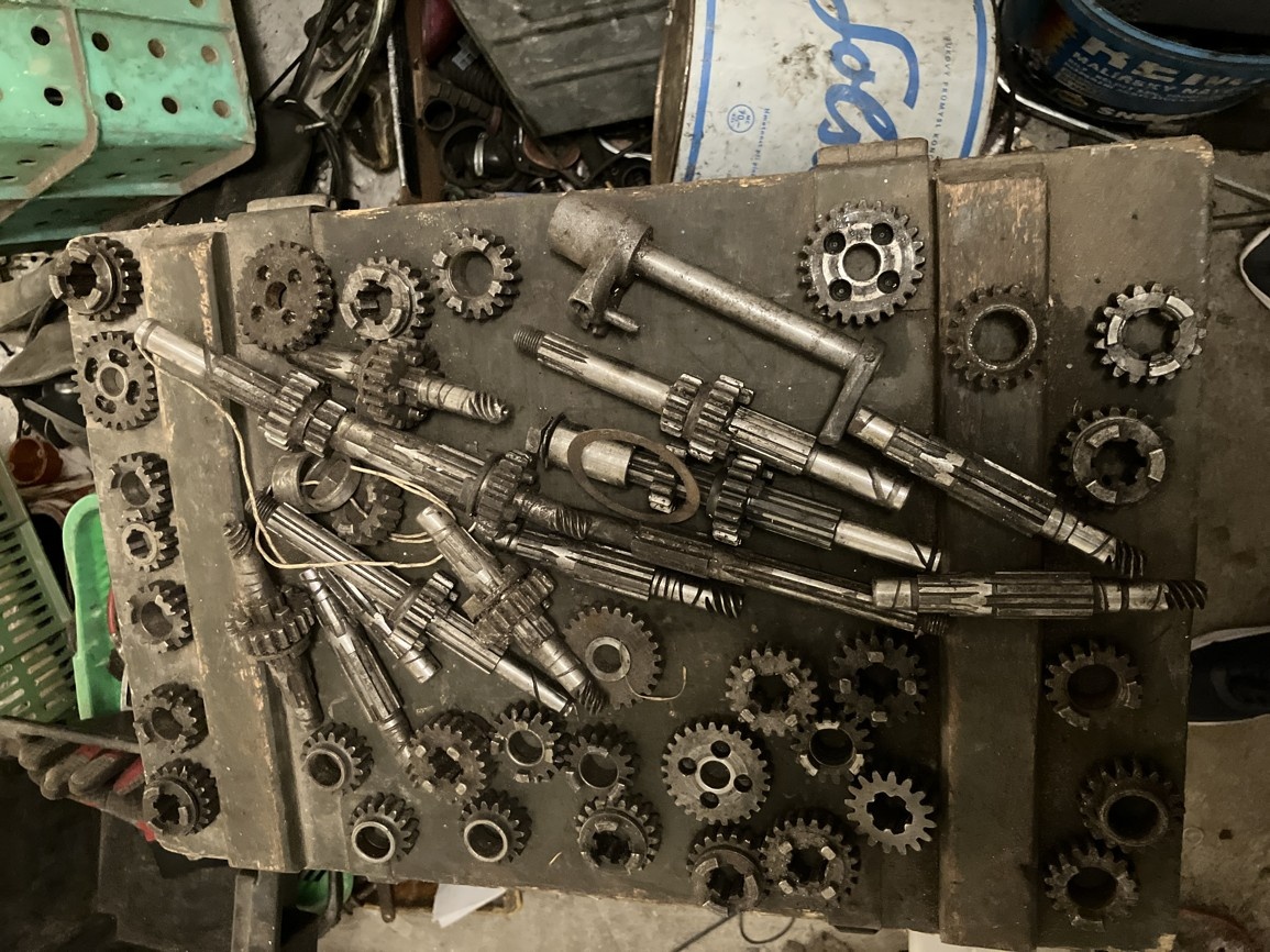 čezet 175 díly z převodovek - 2