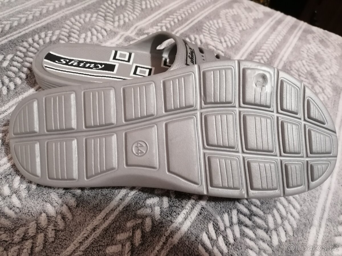 Pantofle zn. Shiny vel.44 - 2