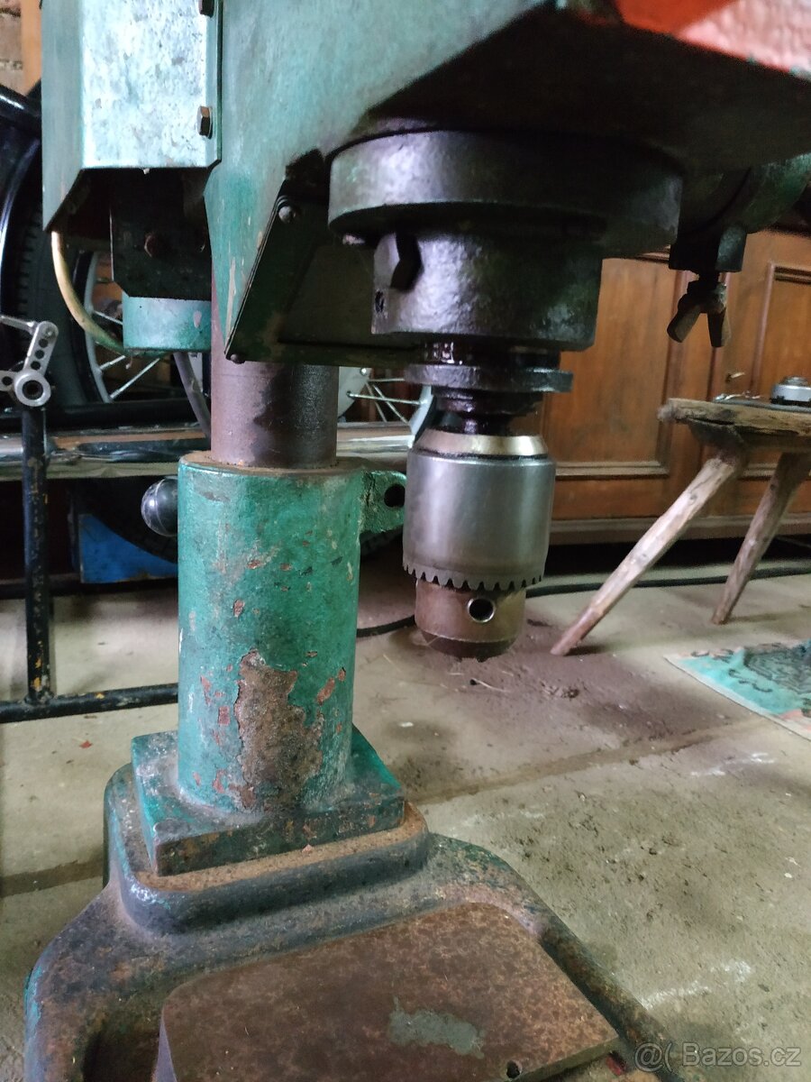 Stolní vrtačka Jihokov - 2