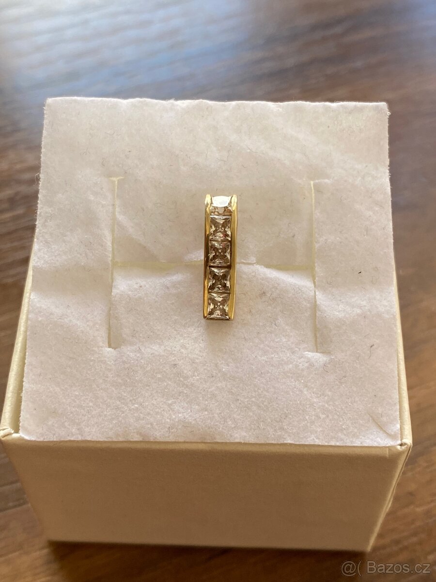 Zlatý přívěsek se zirkony - 2