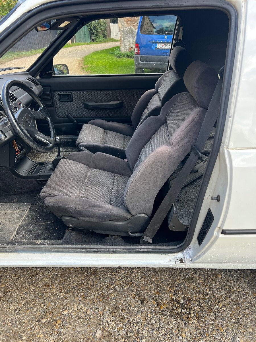 Peugeot 205 1,9D Pick Up - 2