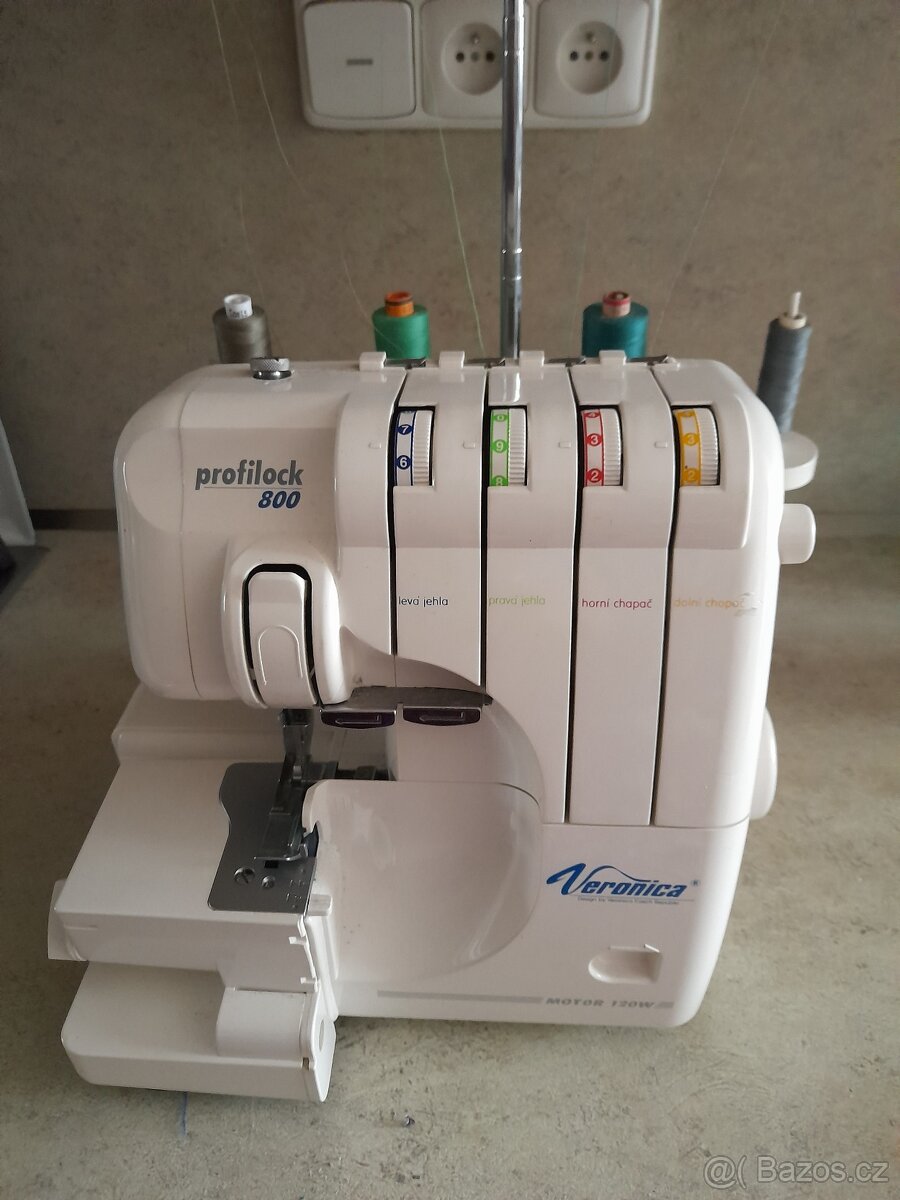 Šicí stroj - 2