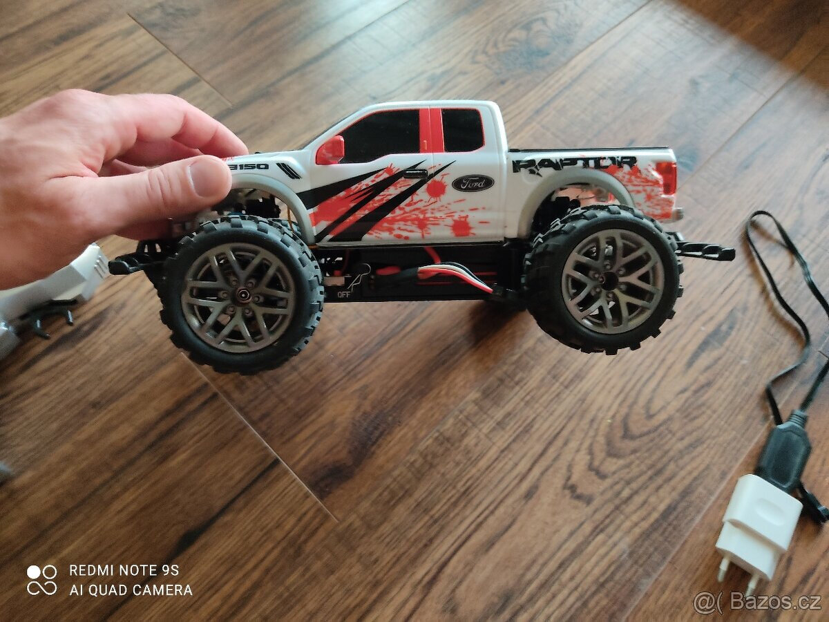 RC auto Ford F-150 Raptor - 2
