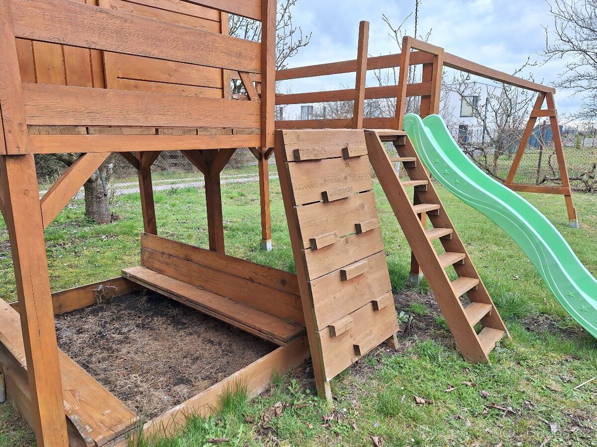 Dětské hřiště - 2
