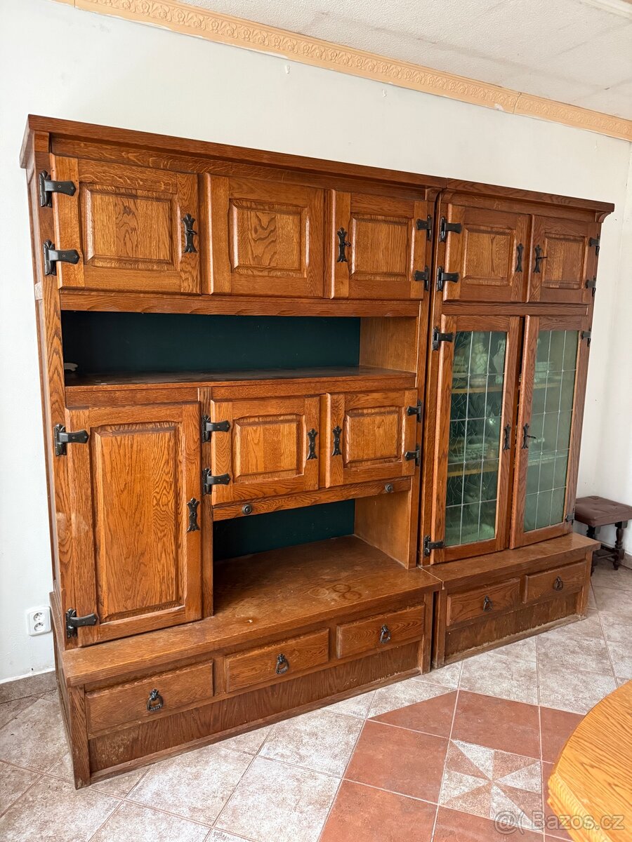 Rustikální skříň / stěna - 2