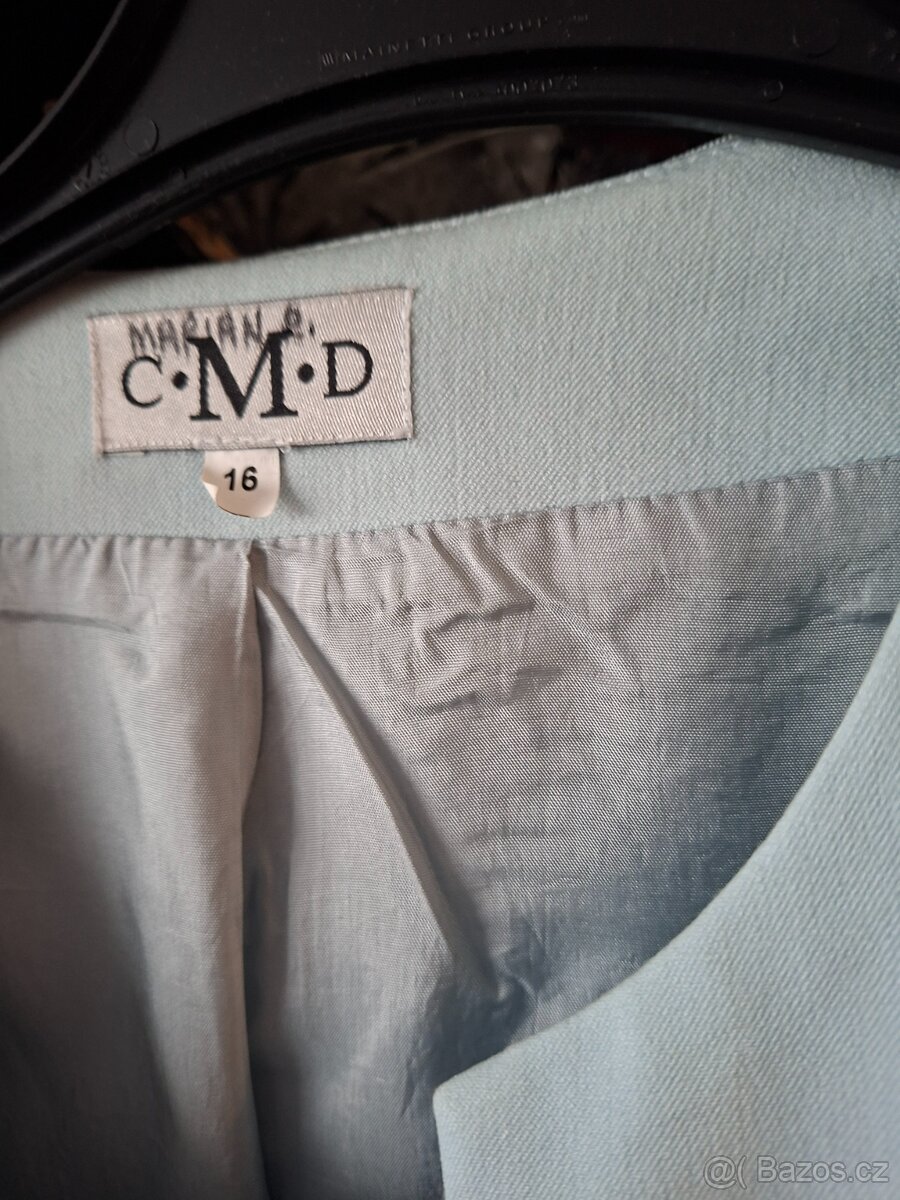 Kostým bledě modrý - 2