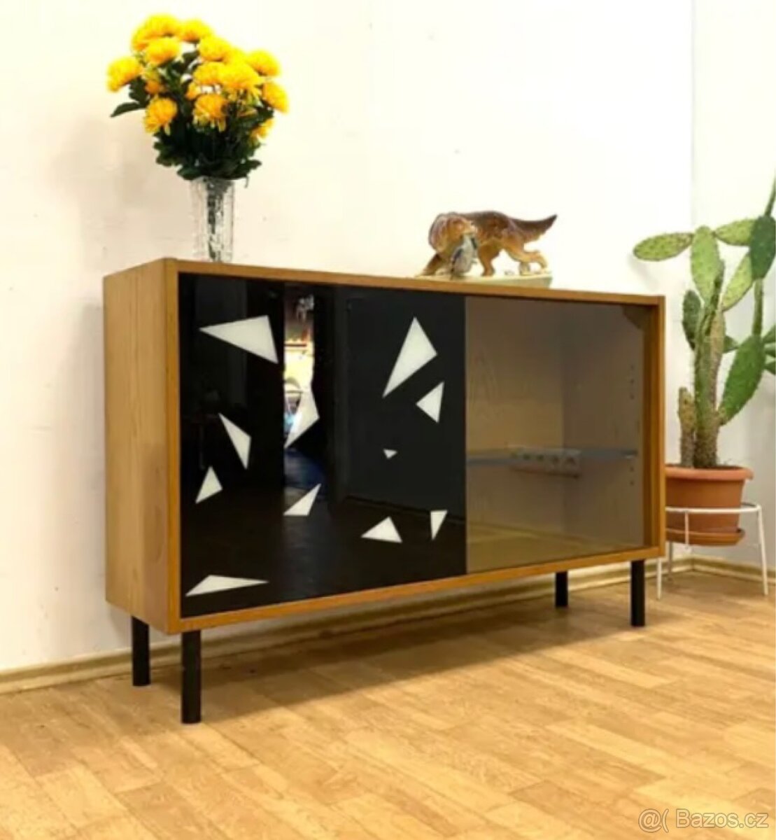 Retro komoda 60. léta Brusel - 2