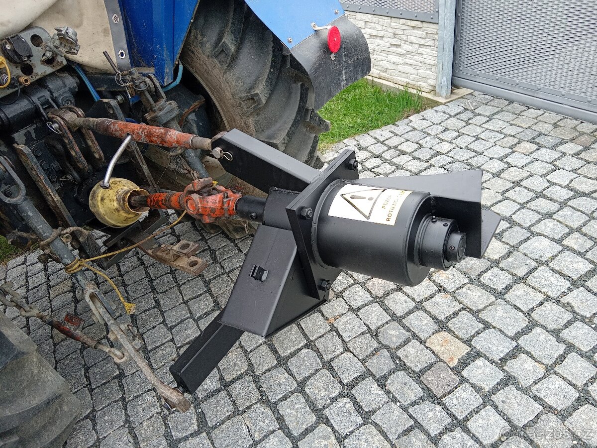 Šnekový štěpkovač - 2