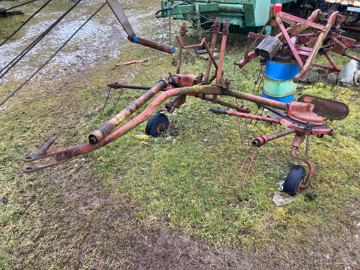 Prodám obraceč sena - 2