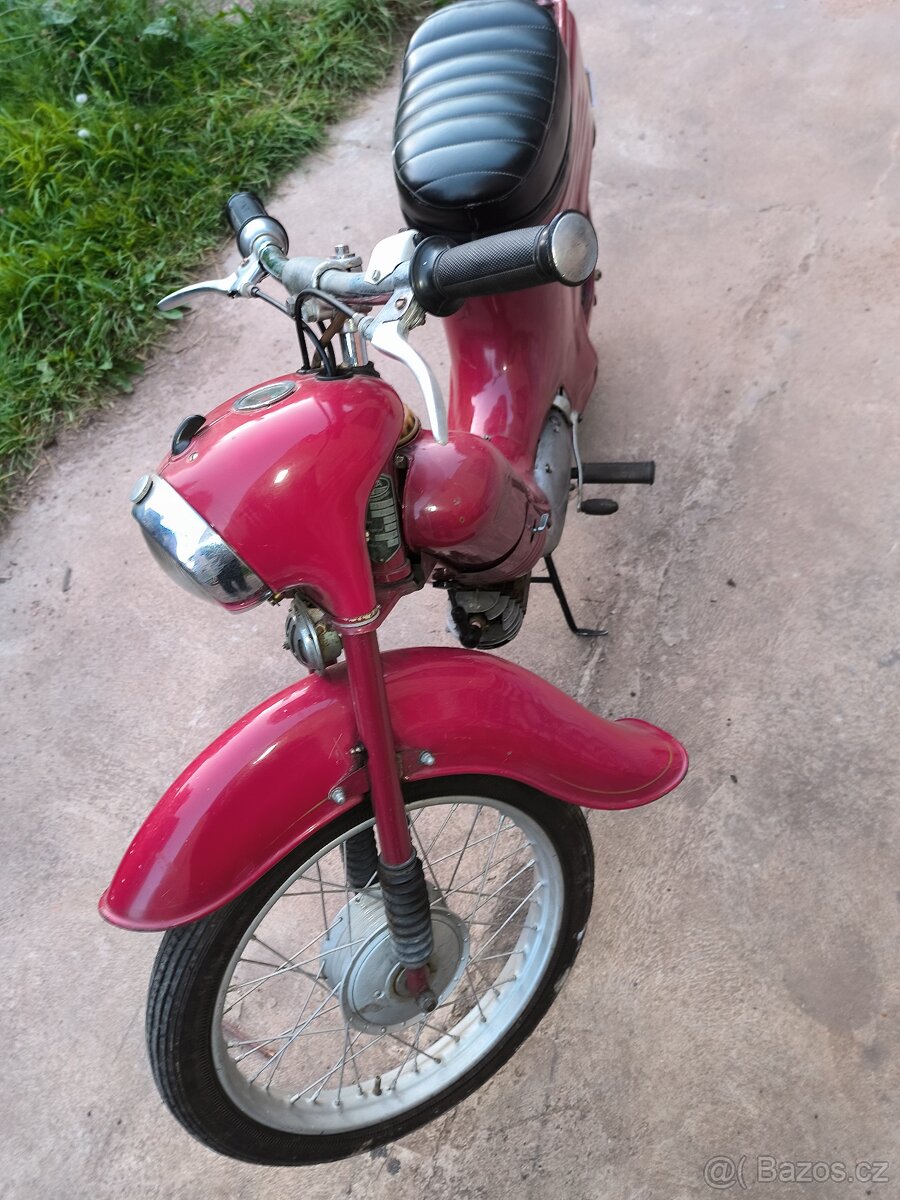 Jawa 555 pionýr - 2