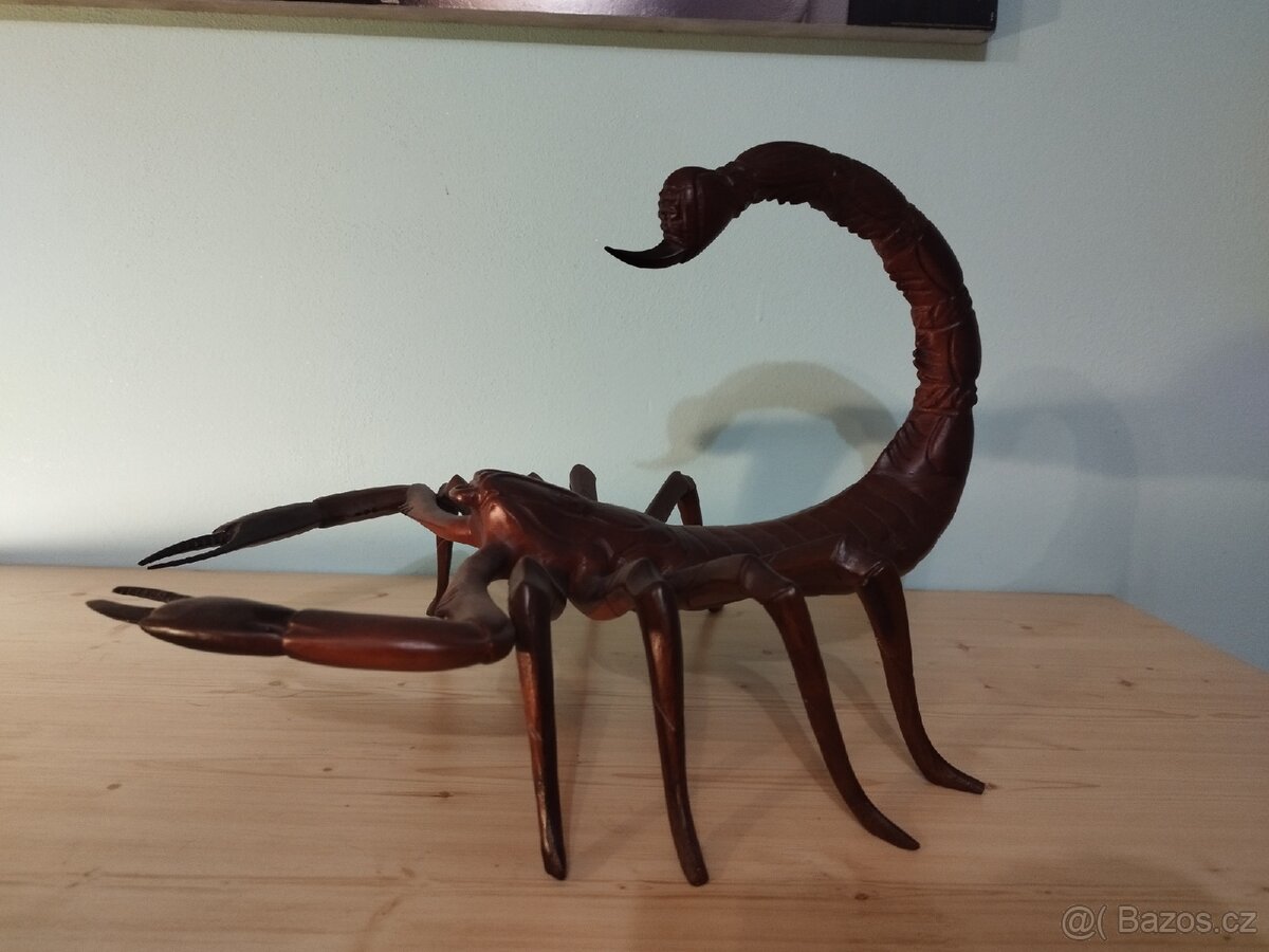 Dřevěný škorpión - 2