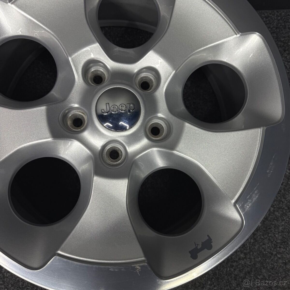 1x 5x127 18” JEEP WRANGLER