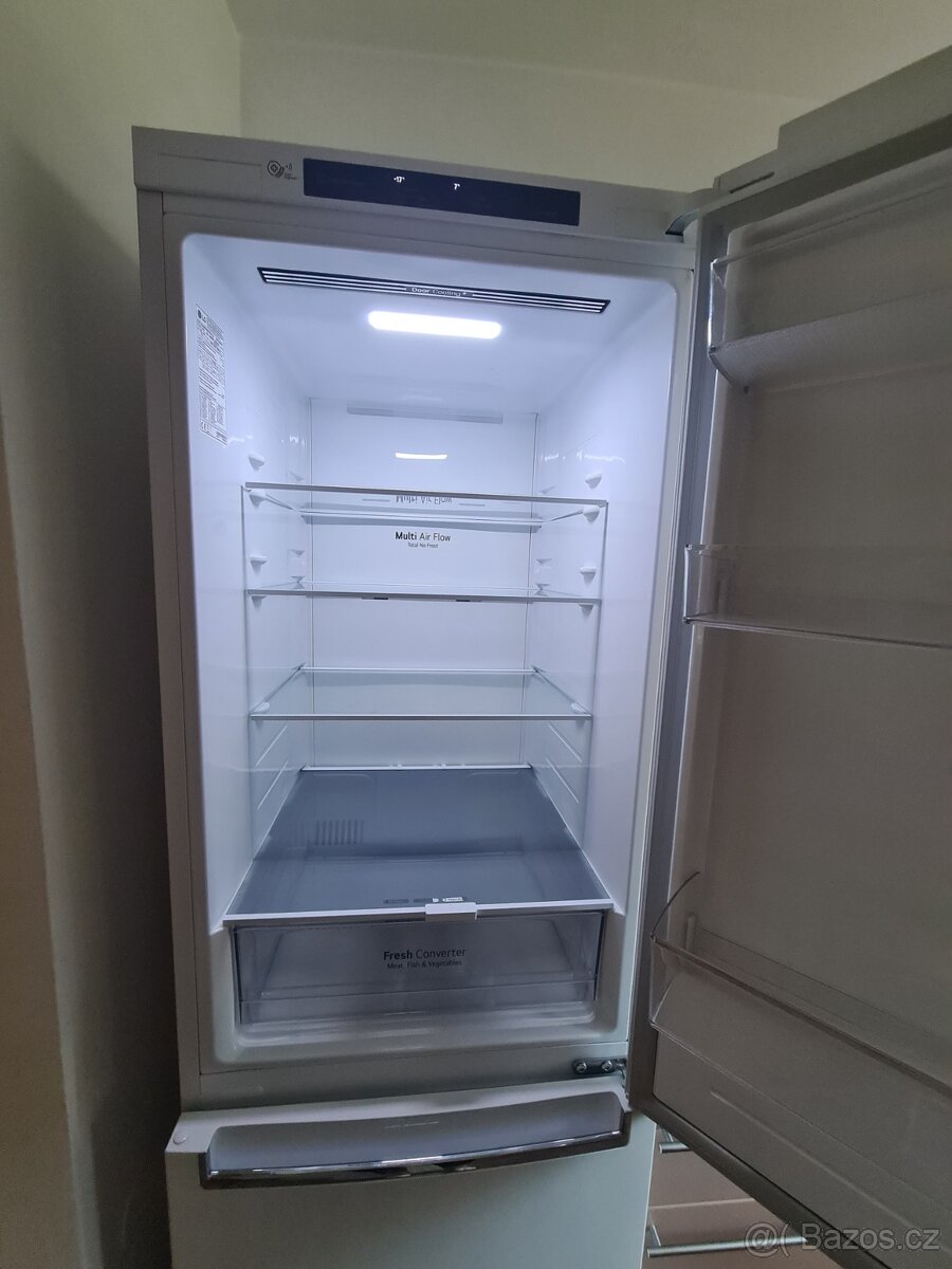 Lednička s mrazákem LG - 2