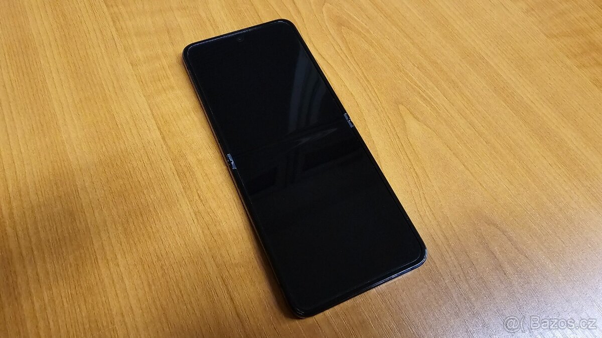 Samsung galaxy Z flip 4 - 2