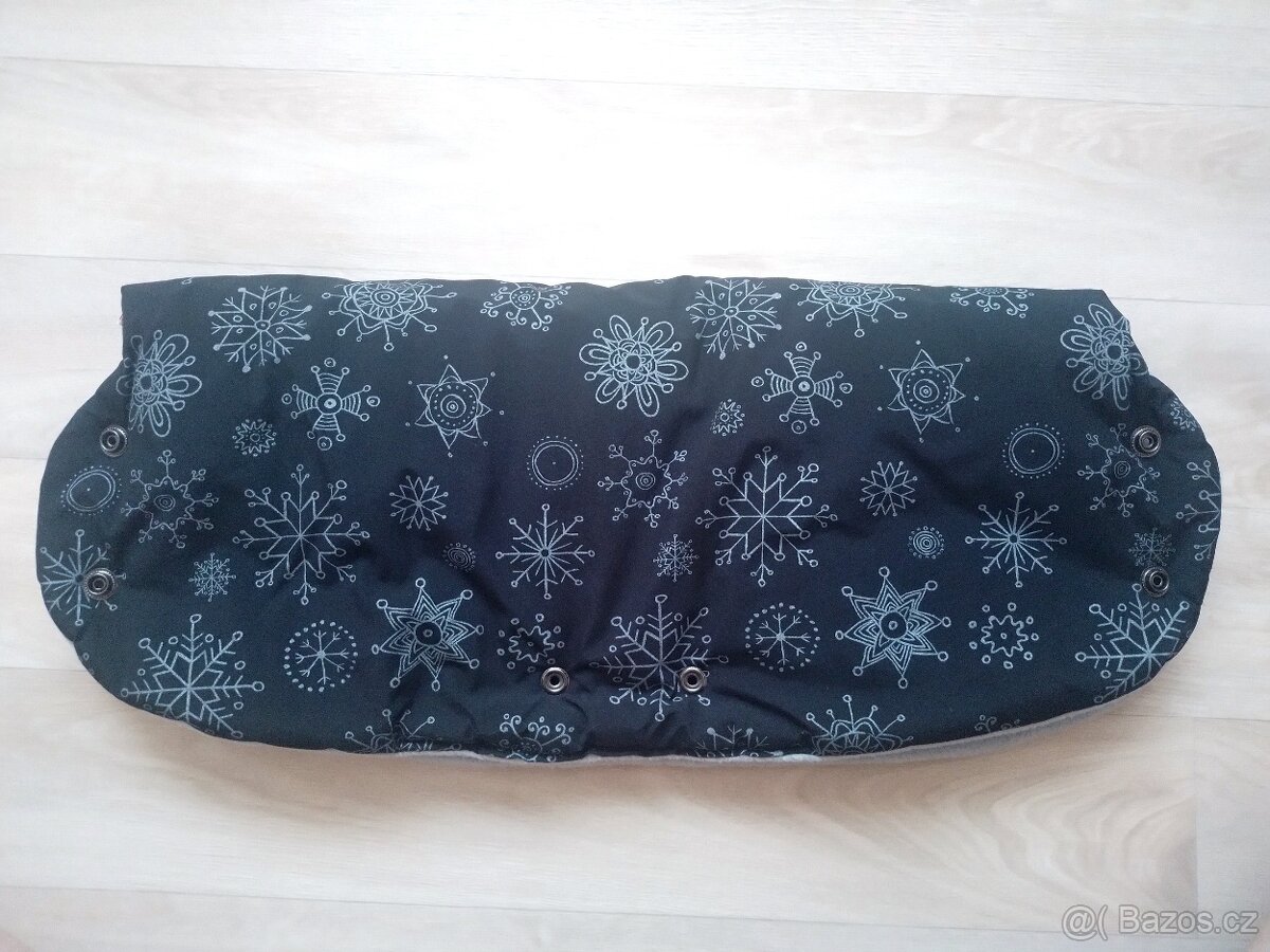 Zimní rukávník na kočárek zn. Emitex - vločky - 2