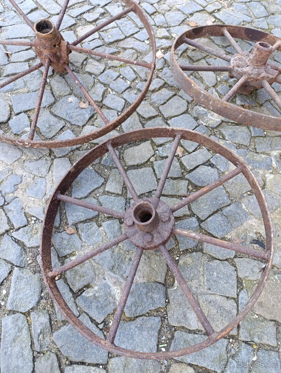 Prodám stará paprsková kola - 2