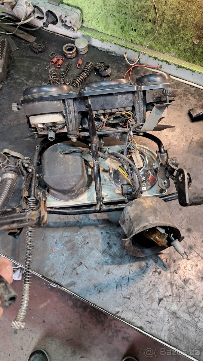 Yamaha TDR 125 belgarda světla budíky lešení - 2