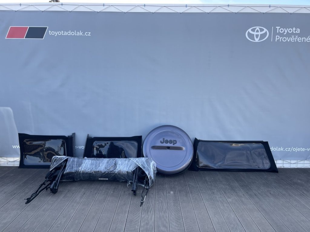 Jeep Wrangler, 2.2CRDi, Unlimited, 4×4, ČR, STŘECHA SAFARI - 2