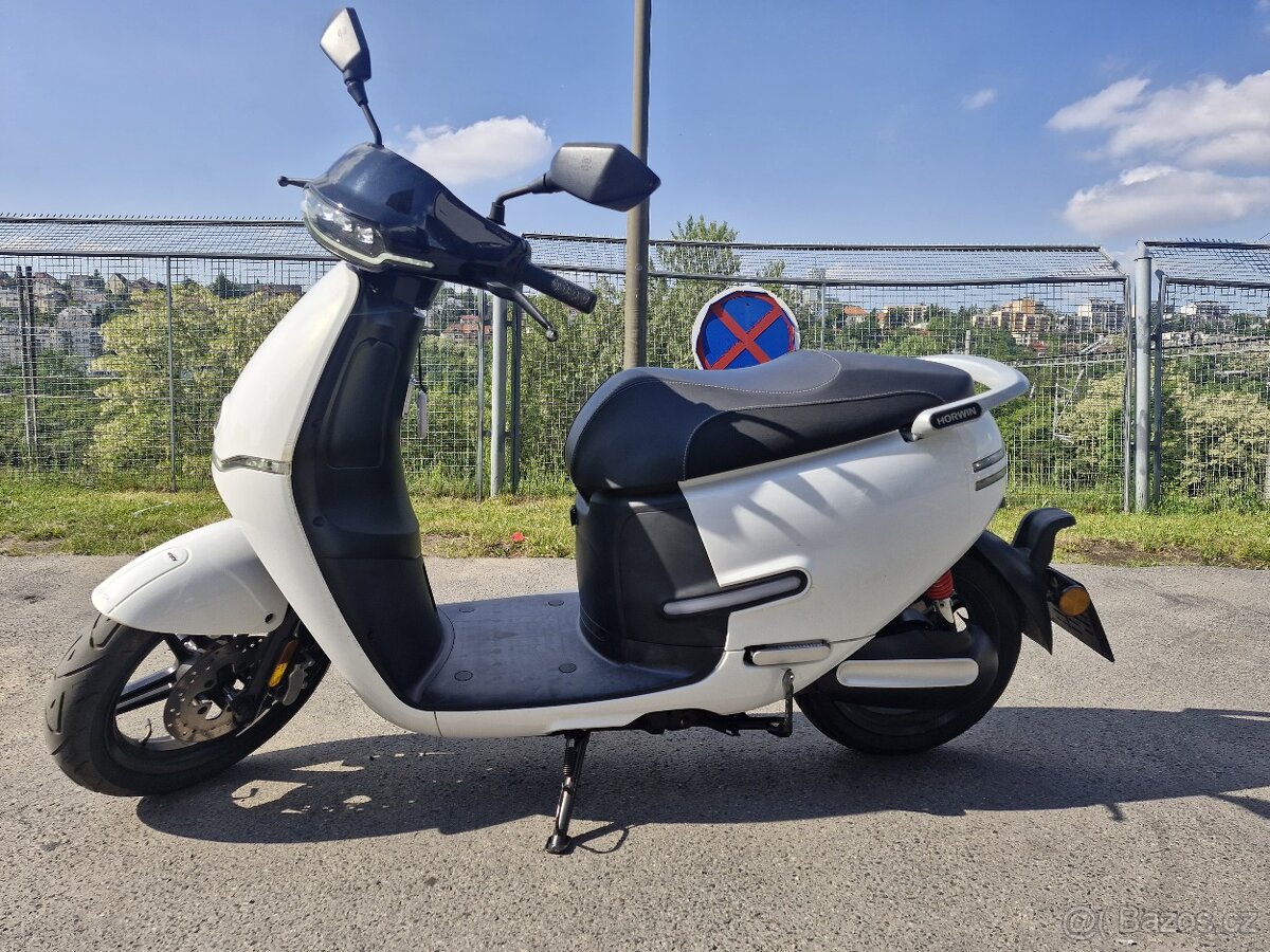 Horwin EK3 bílý - 2