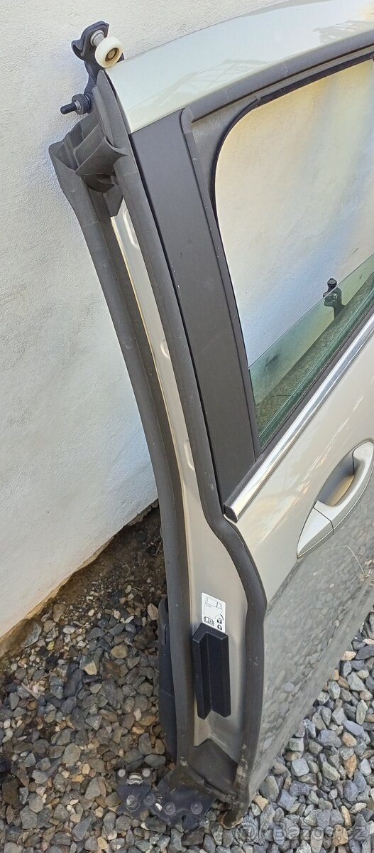 Ford B-max levé zadní dveře - 2