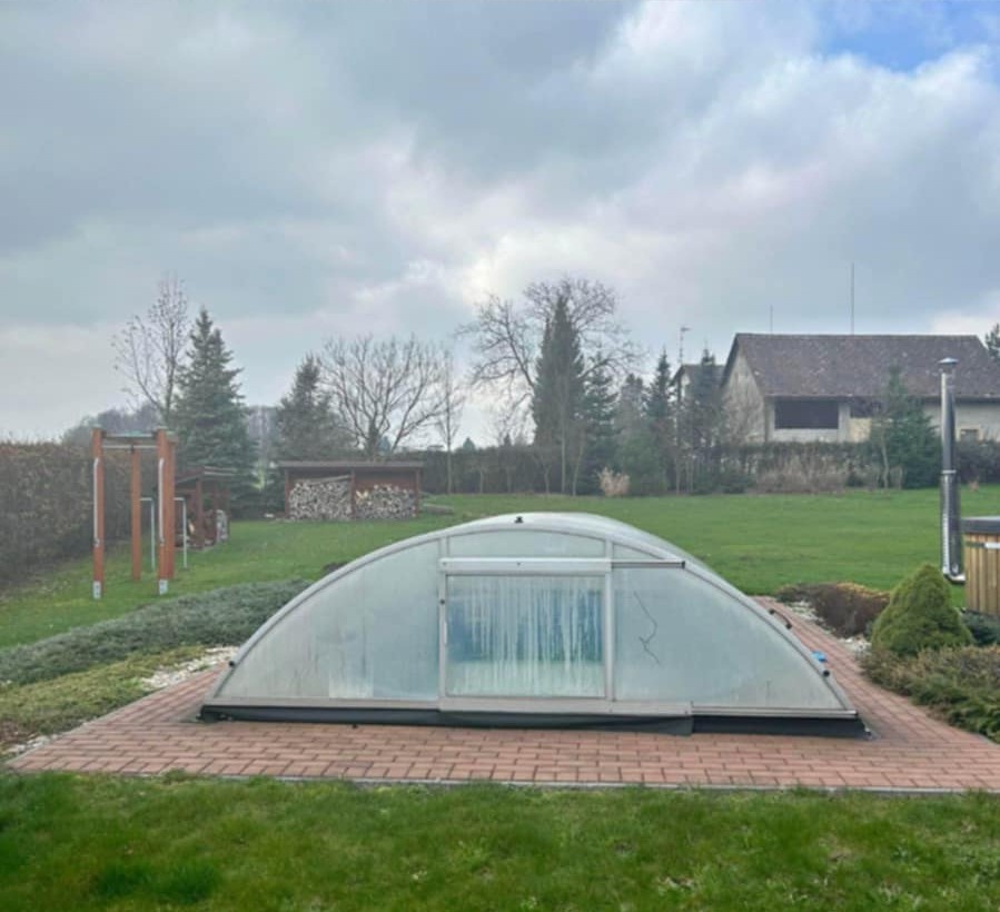 Bazénová zástěna kompletní i kolenice 35.000 Kč akce - 2