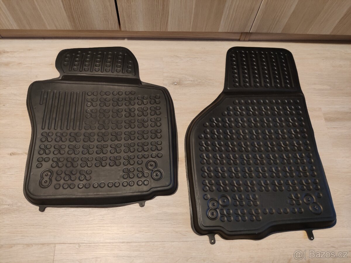 Gumové autokoberce (predné), Škoda Octavia II (2004-2013) - 2