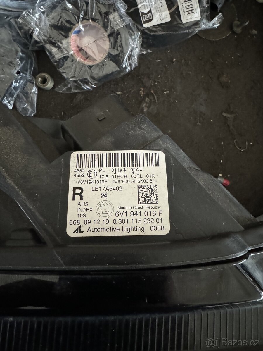 Fabia 3 prave predni svetlo full led face 6V1 941 016F - 2