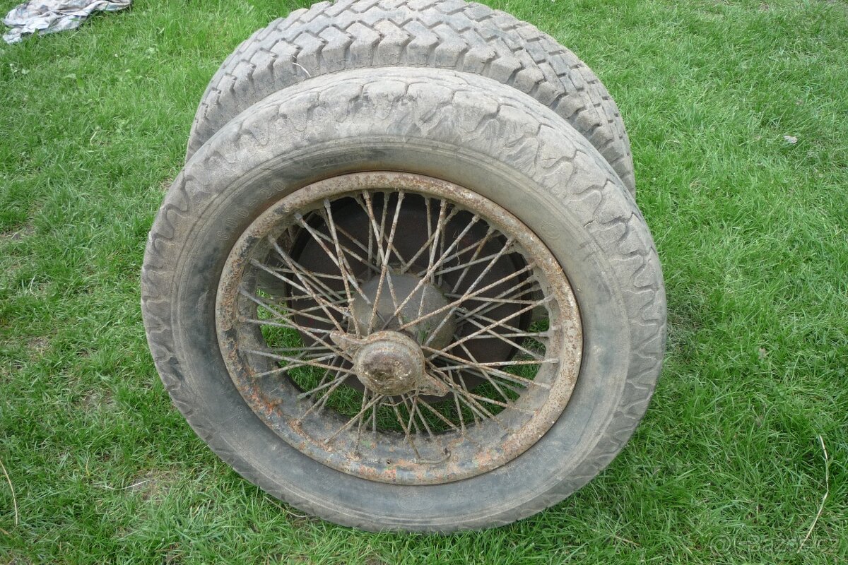 Prodám převodovku, diferenciál a čtyři obutá drátěná kola - 2