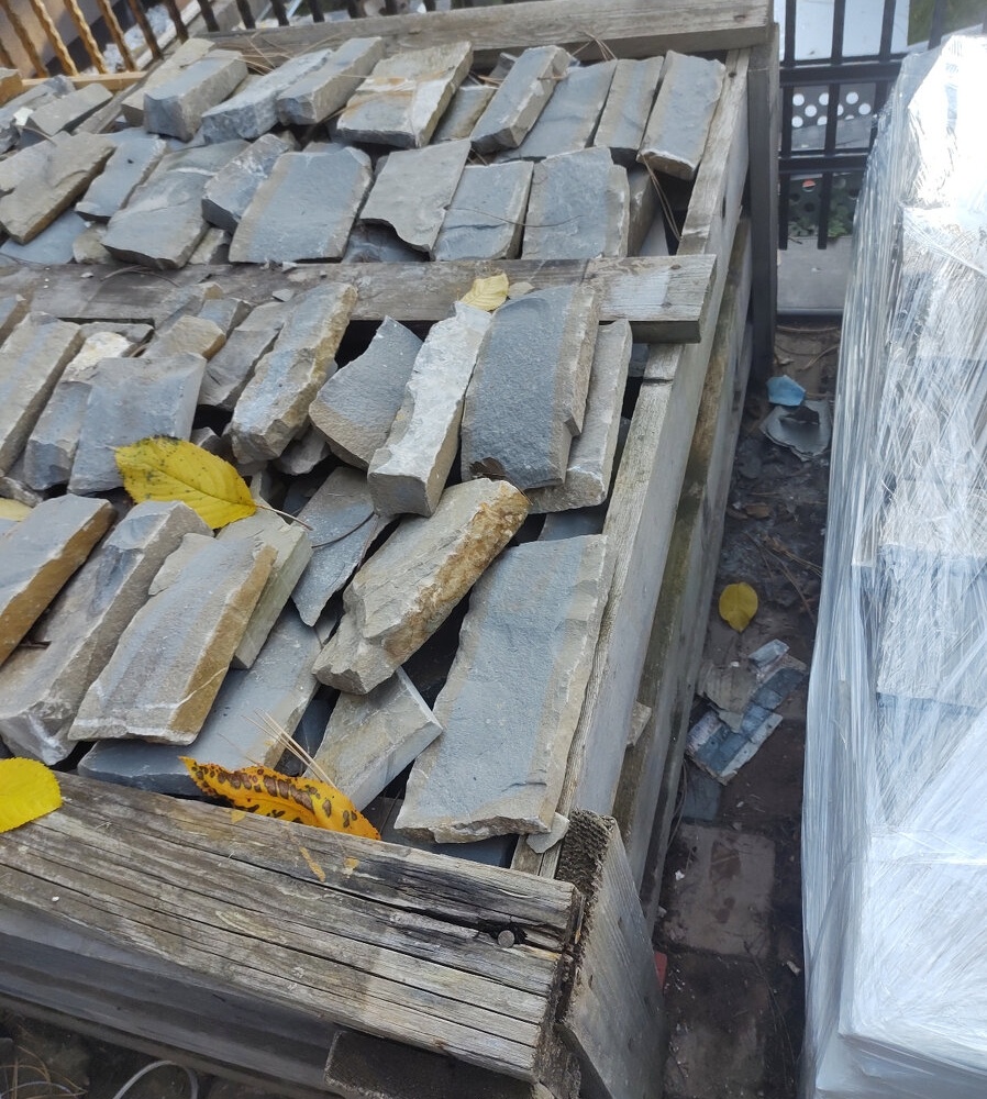 Obkladový kámen - šedý pískovec - nový - 2