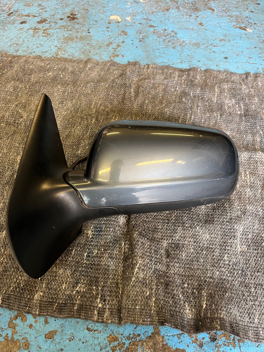 Zrcátko Levé přední - 2