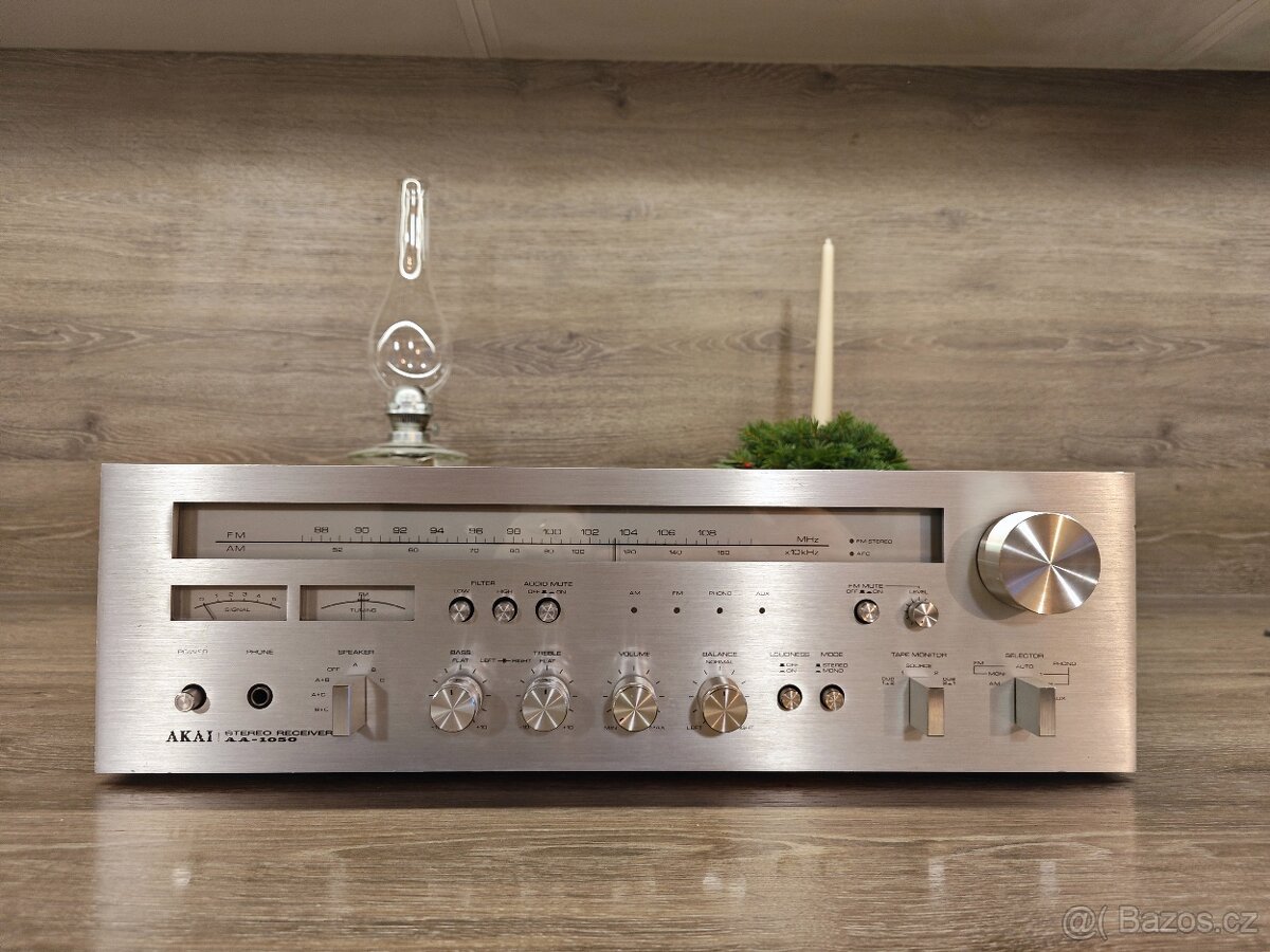 AKAI AA-1050 receiver, TOP model - 2