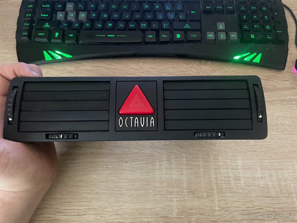 Škoda Octavia 1 – Prodám výdechy topení - 2