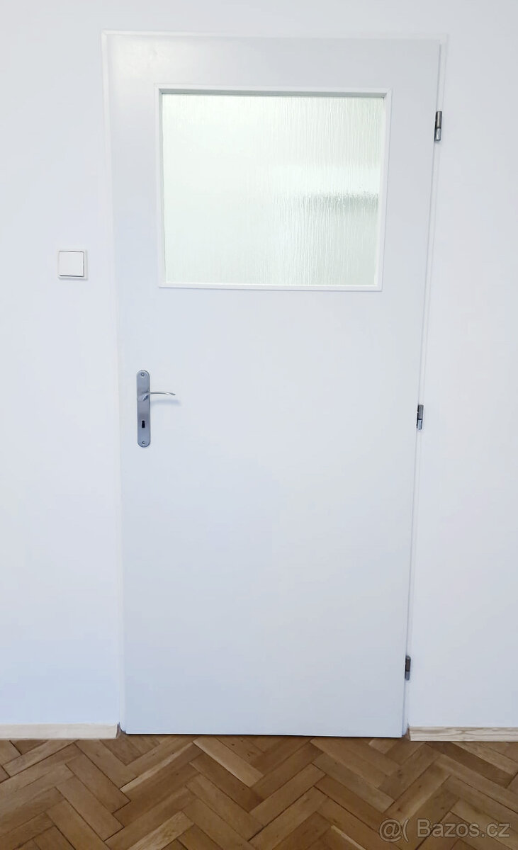 Interiérové dveře bílé 80 P - 2