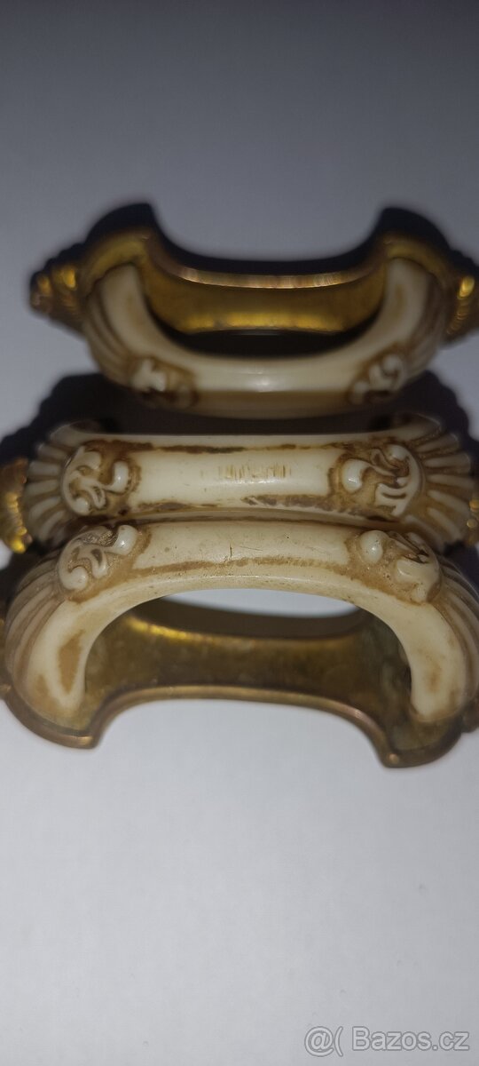 Staré mosazné kování 3x - 2