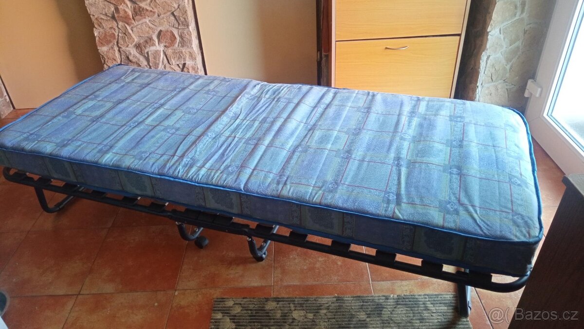 Skládací postel - 2