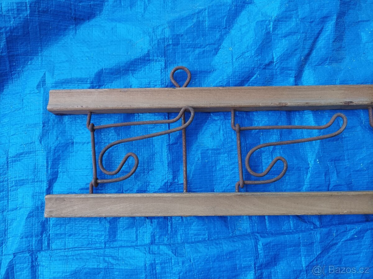 Věšák - 6 háčků - 2