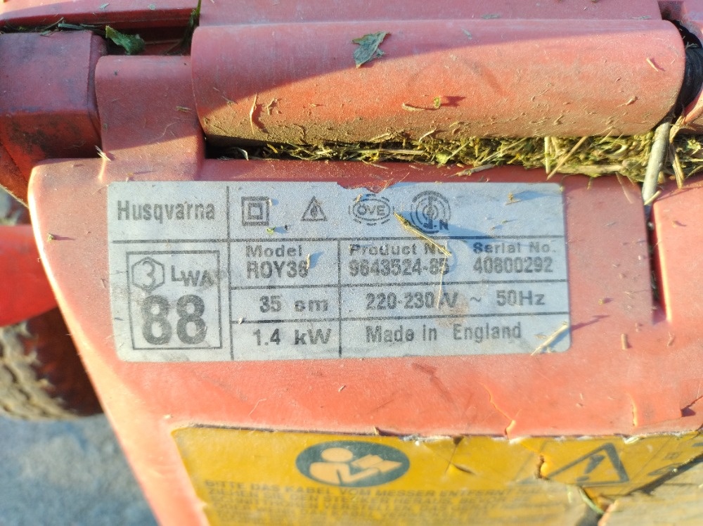 Elektrická sekačka Husqvarna ROY36 - 2