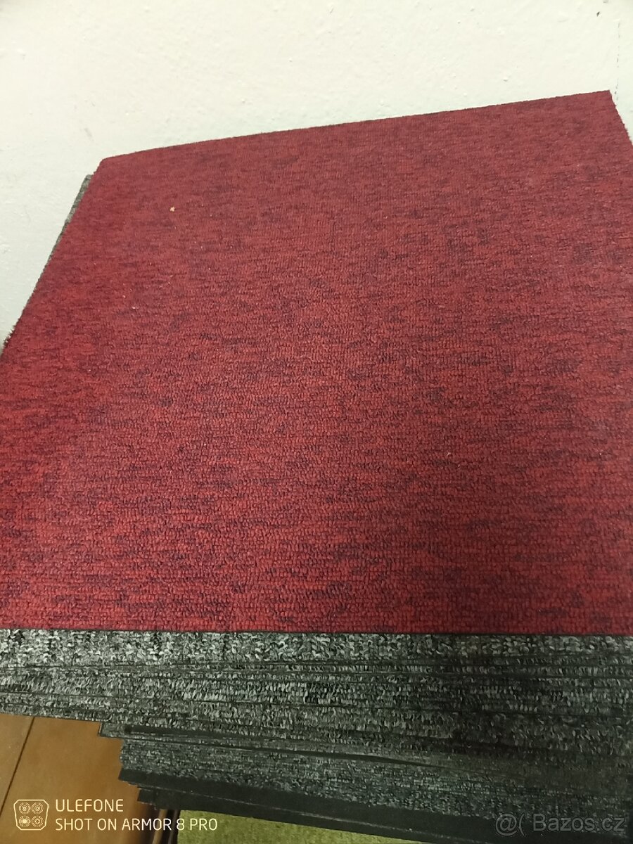 Čtvercový zátěžový koberec 50x50 cm různé barvy 1m² 140 Kč - 2