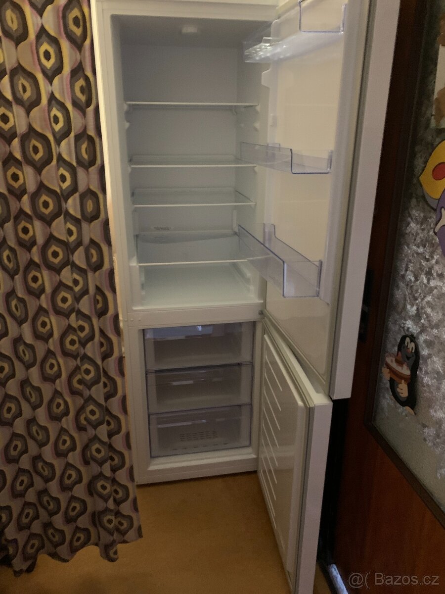 Lednice s mrazákem BEKO - 2
