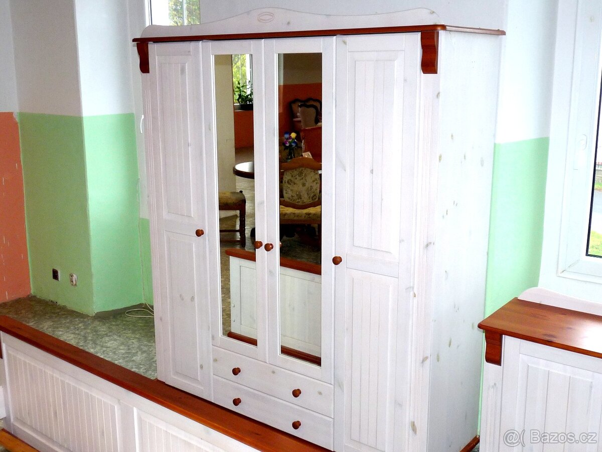 celodřevěná ložnice německé výroby - 2