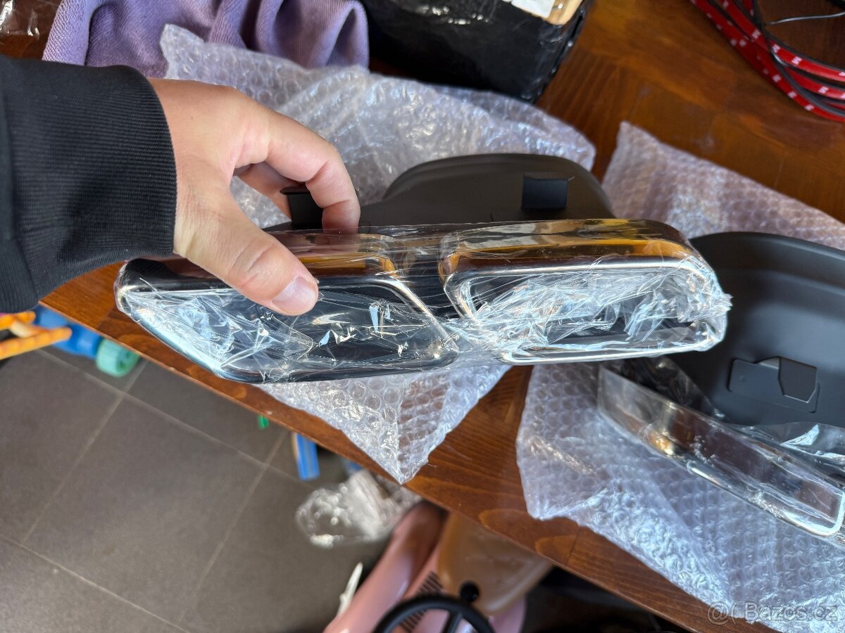 Koncovky Mercedes C63 - 2