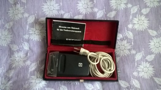 Holící strojek Favorit - 2