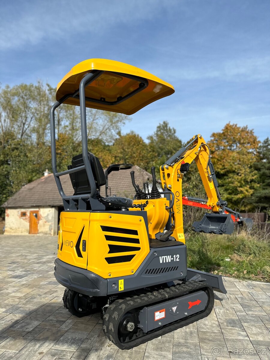 Minibagr MEVO VTW-12E předváděcí stroj včetně DPH - 2