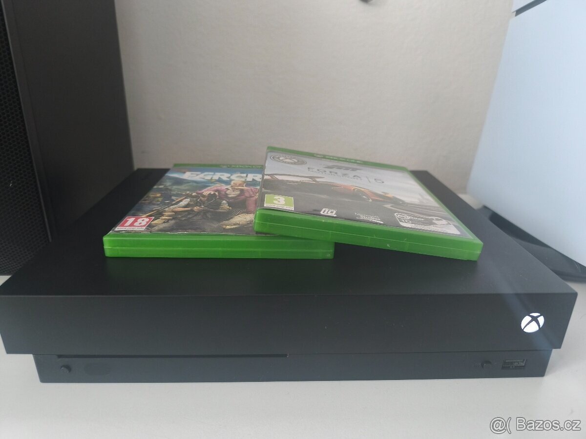 Xbox one X 1TB (prodej - výměna) - 2