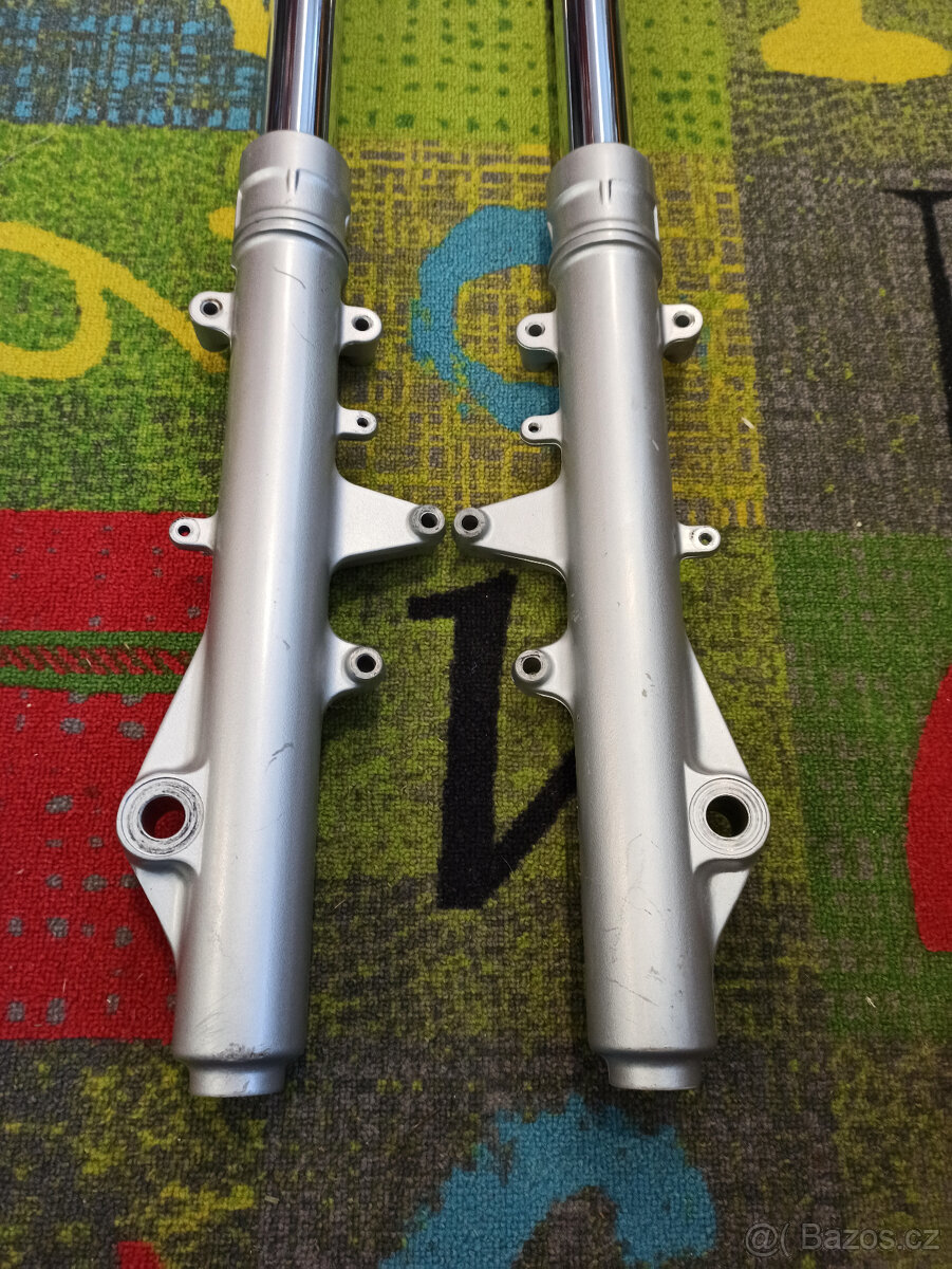 Vidlice přední na Triumph Tiger 955i R.V.2002 - 2