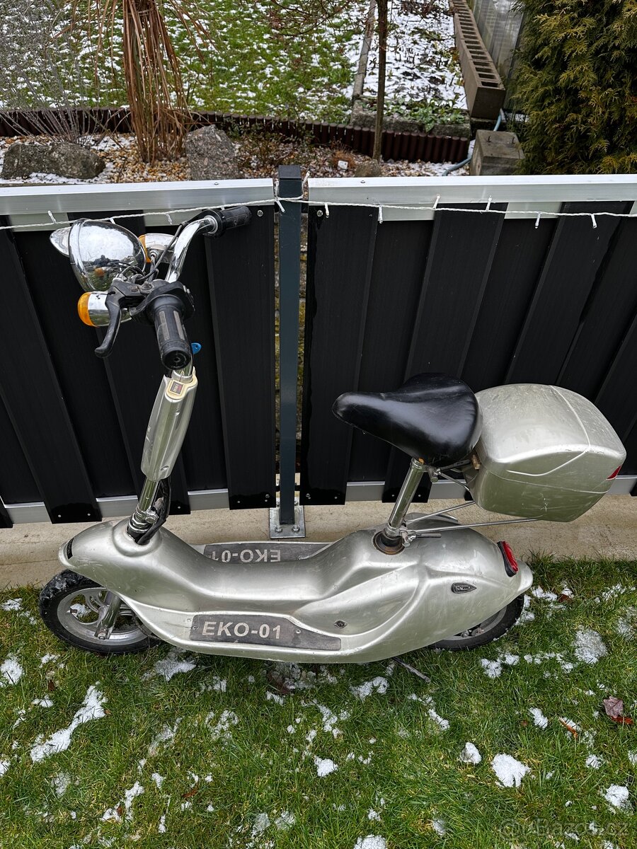 Prodám elektro skútr. - 2