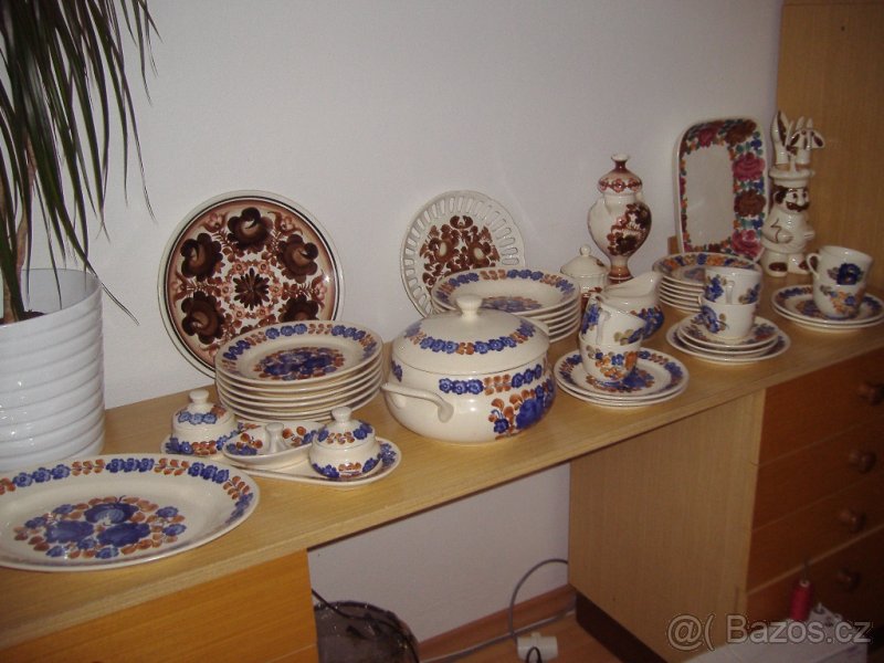 jídelní a kávova souprava - 2