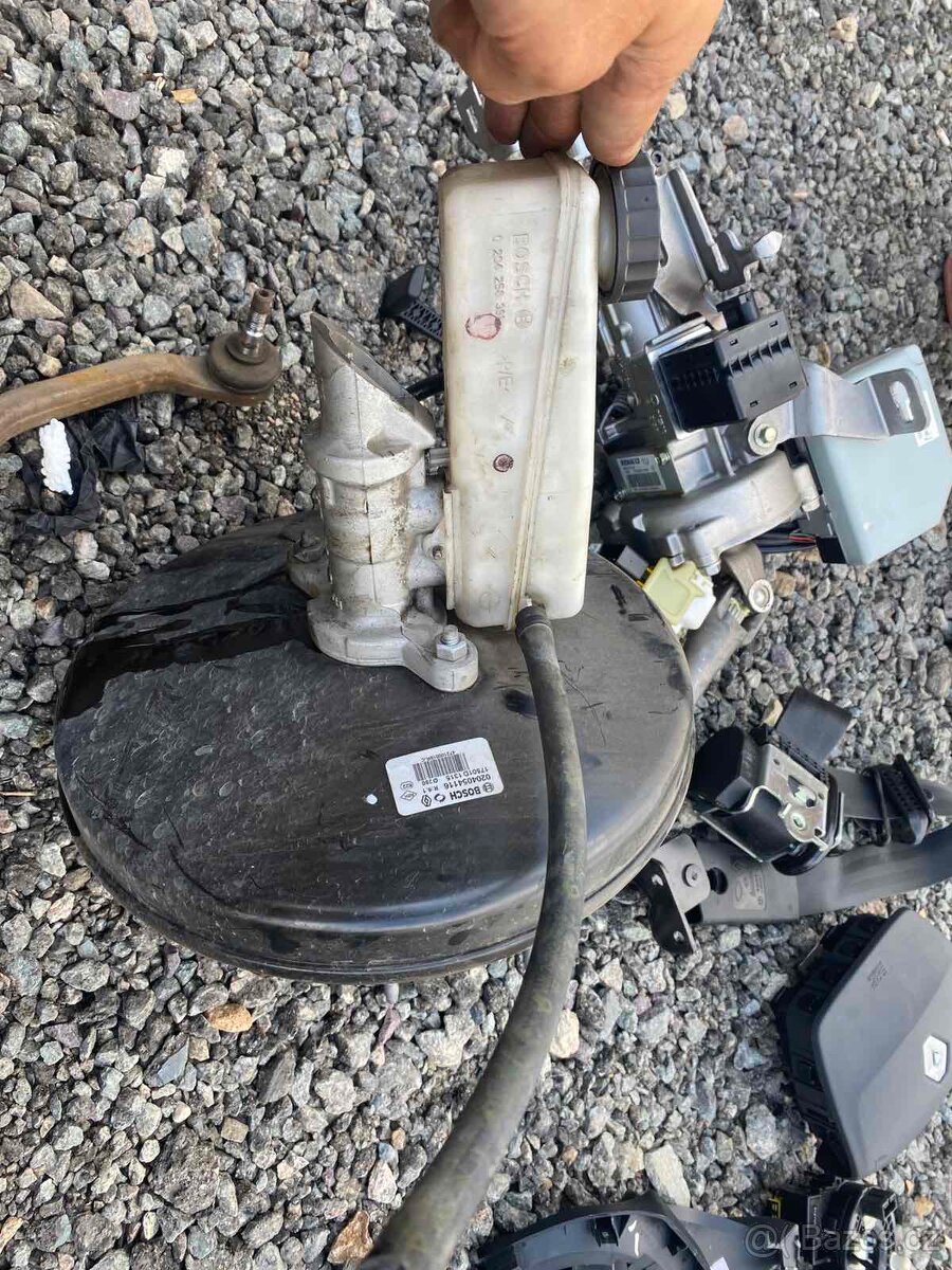 Čerpadlo posilovače brzd renault fluence - 2