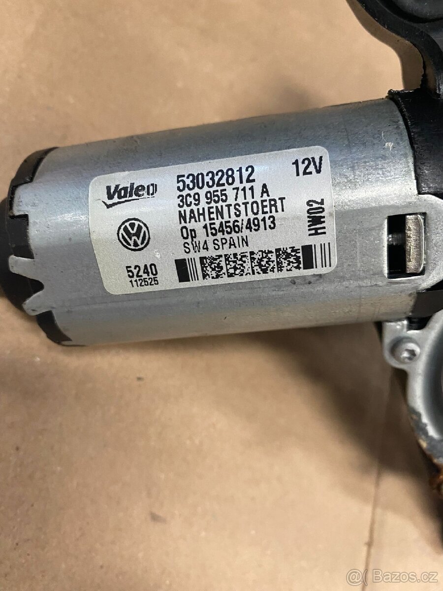 Motorek stěrače - 2