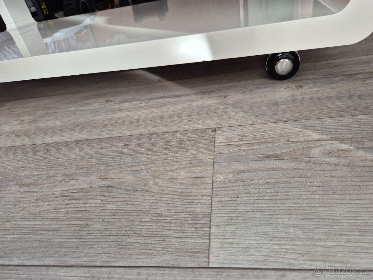 Konferenční stolek - 2